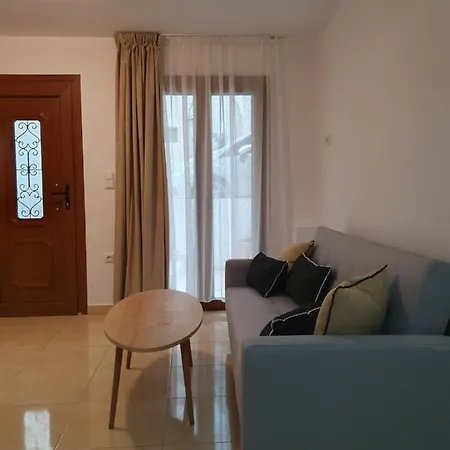 Apartment Mevi Naxos City