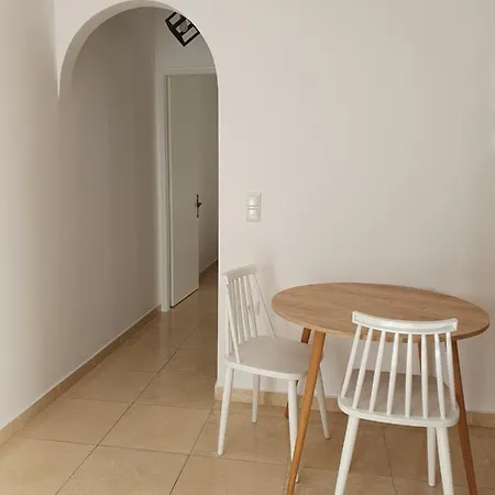 Mevi Apartment Naxos City